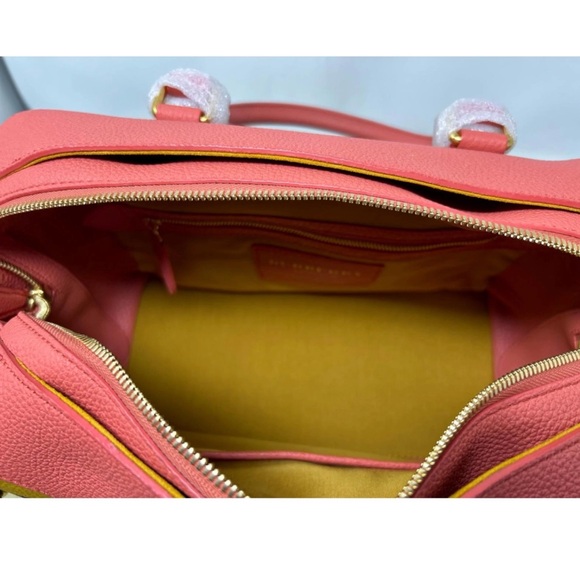 BURBERRY LEATHER HANDBAG - Picture 4 of 11